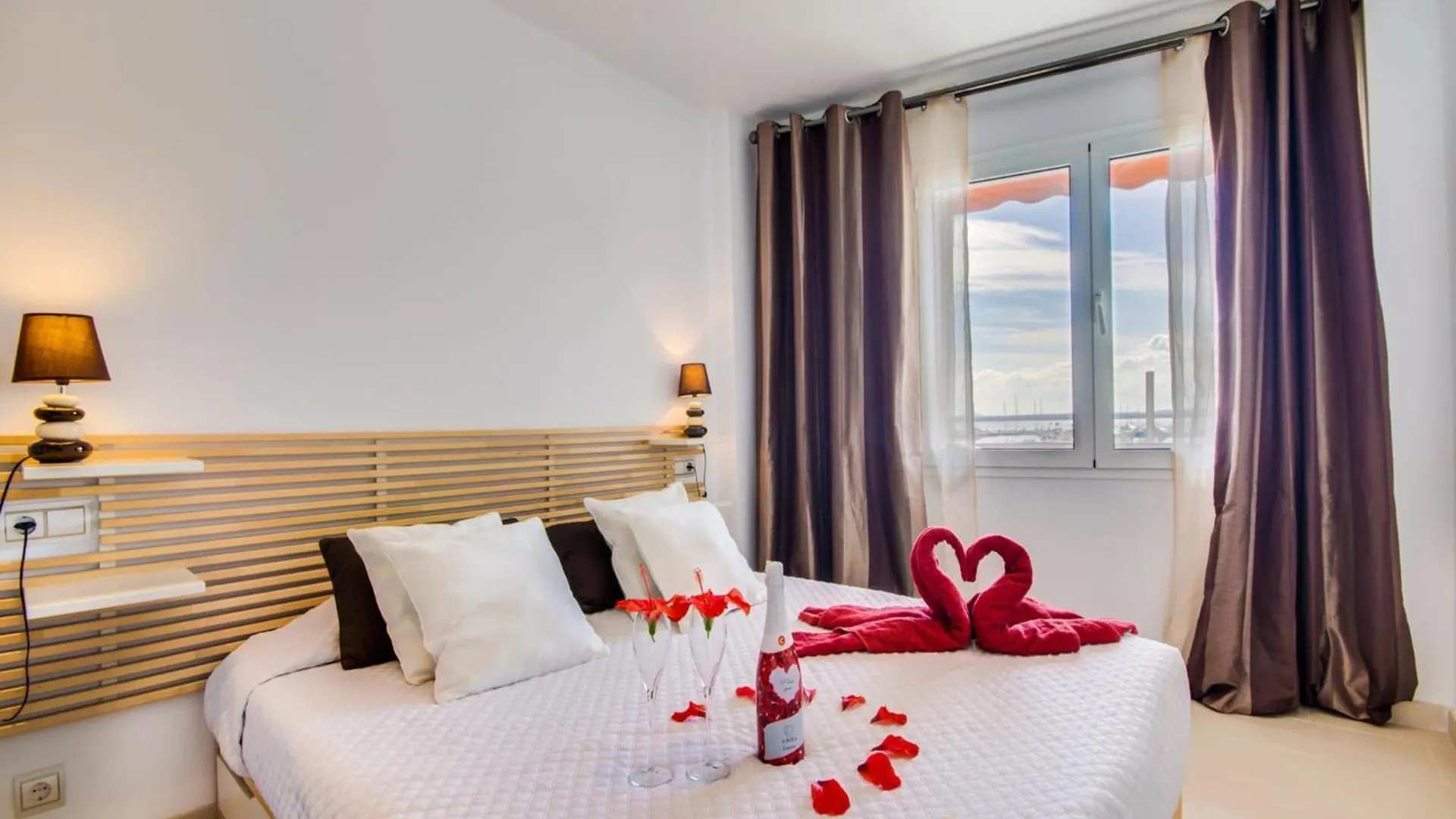 Modernized Apartment With Sea Views Alcudia Spanyolország